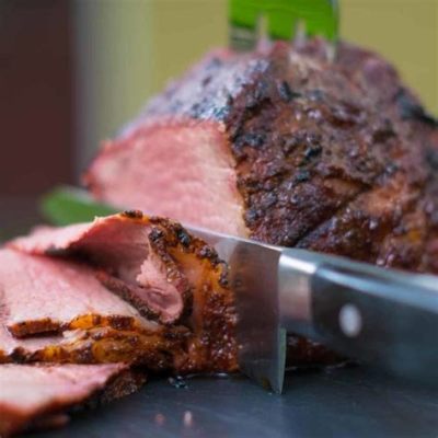   Yiyang Smoked Meat: Een Sensatie van Geroosterde Kruiden en Romige Textuur!